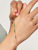 Women wearing Malachite Stone Chain Bracelet 14K Gold